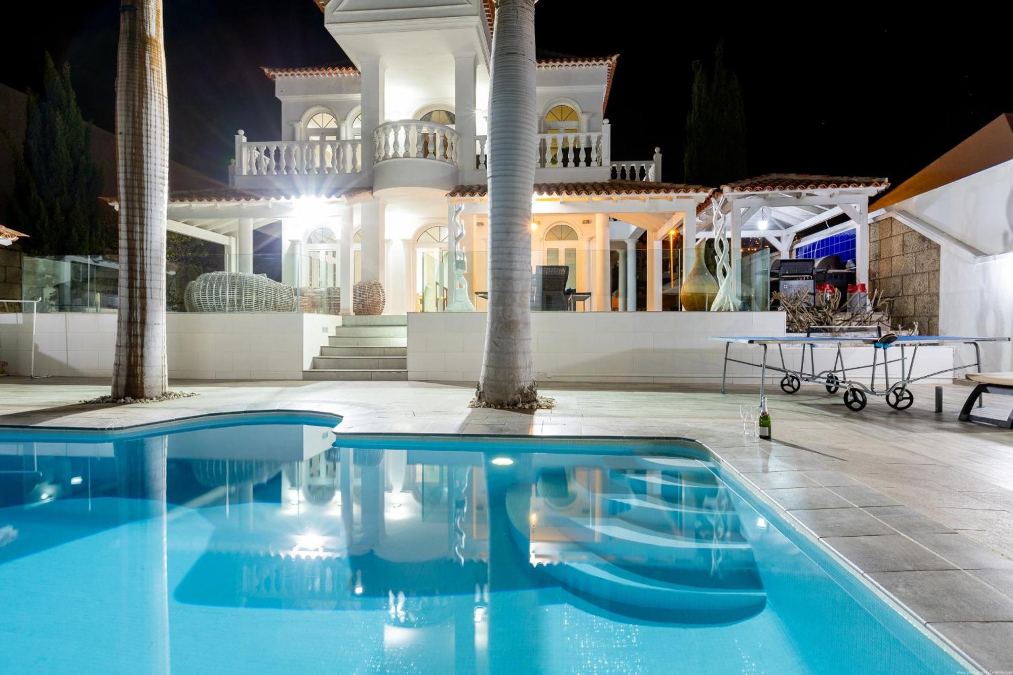 Villa Ocean Palm, Heated Pool! 아데제 외부 사진