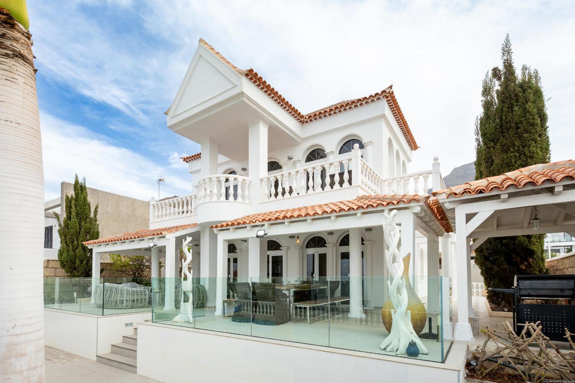 Villa Ocean Palm, Heated Pool! 아데제 외부 사진